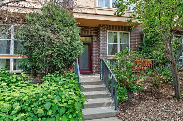 2650 University AVE W #1, Saint Paul, MN 55114