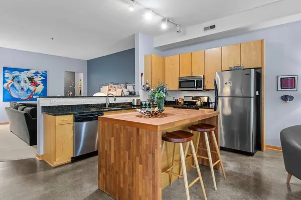 2650 University AVE W #1, Saint Paul, MN 55114