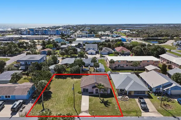 309 N 4th St, Flagler Beach, FL 32136-3375