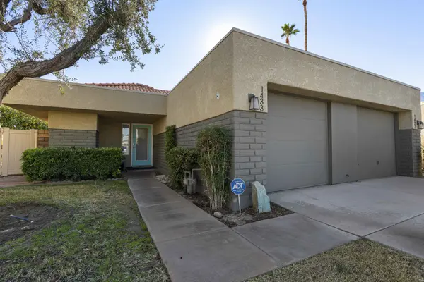 1433 Sunflower Cir N, Palm Springs, CA 92262-1790