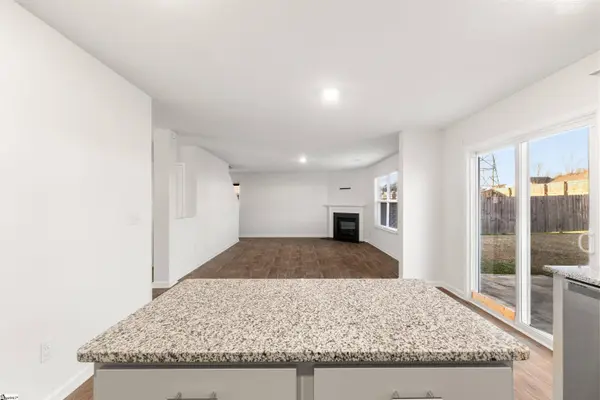 136 Poplarville Drive, Piedmont, SC 29673-9844