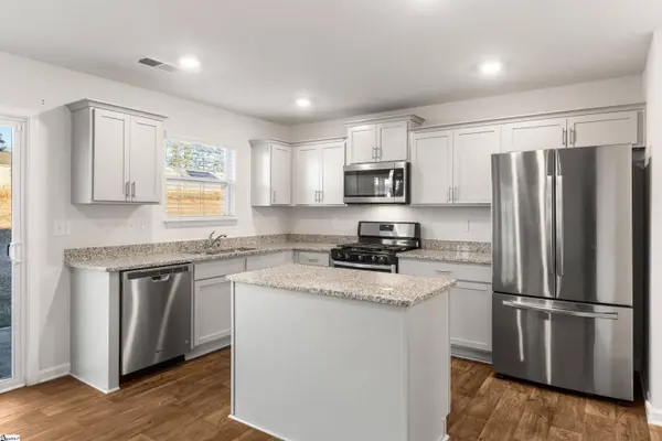 136 Poplarville Drive, Piedmont, SC 29673-9844