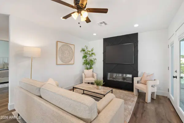 1248 E GARDENIA Drive, Phoenix, AZ 85020