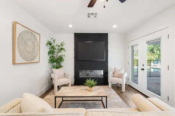 1248 E GARDENIA Drive, Phoenix, AZ 85020
