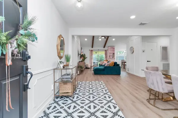 2718 Lazy Spring DR, Houston, TX 77080