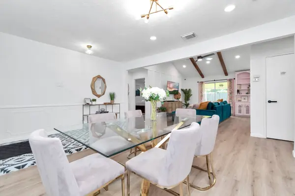 2718 Lazy Spring DR, Houston, TX 77080
