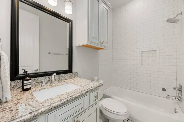 444 W 26th ST, Houston, TX 77008