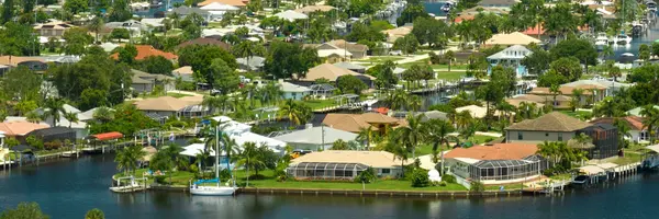 The 10 Best Neighborhoods in Cape Coral, Florida for Homebuyers and Investors in 2026