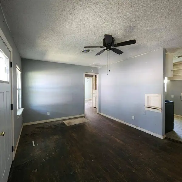 7220 SE 15th ST, Midwest City, OK 73110