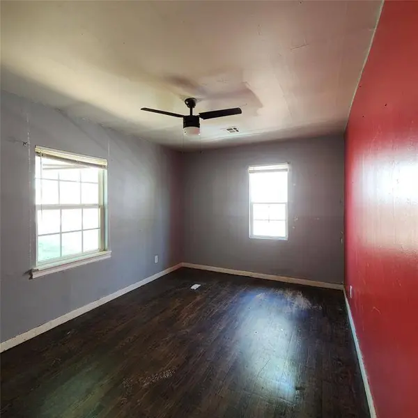 7220 SE 15th ST, Midwest City, OK 73110