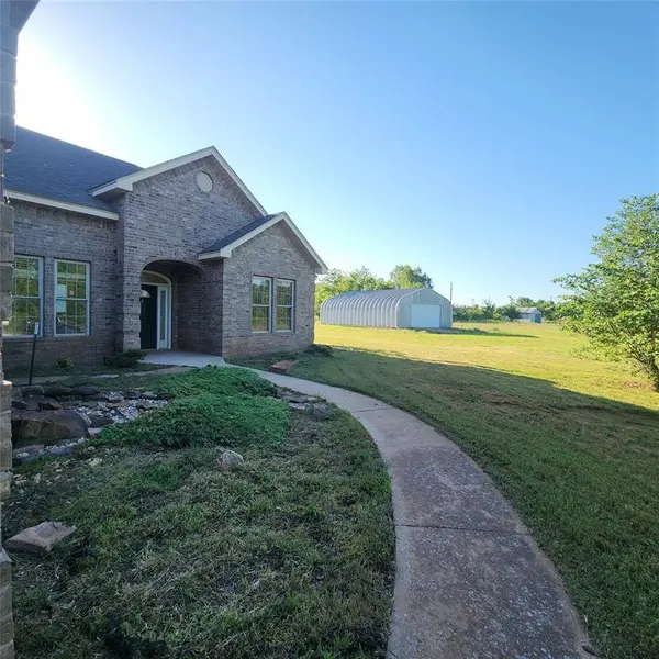 332714 E 1070 RD, Mcloud, OK 74851