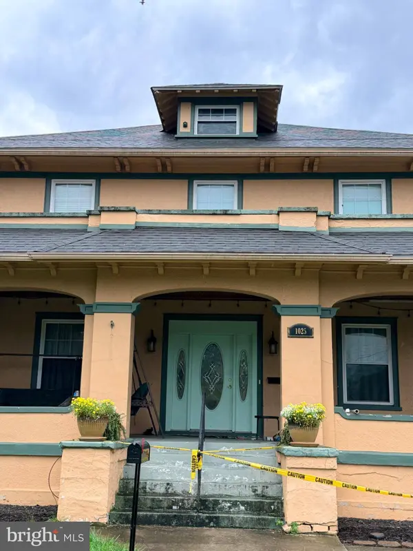 1025 W KING ST, Martinsburg, WV 25401