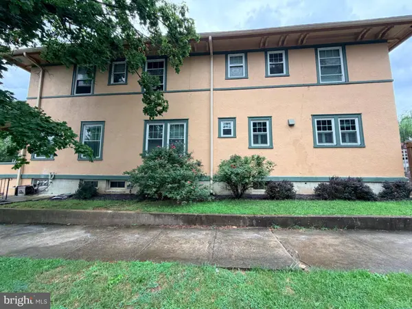 1025 W KING ST, Martinsburg, WV 25401