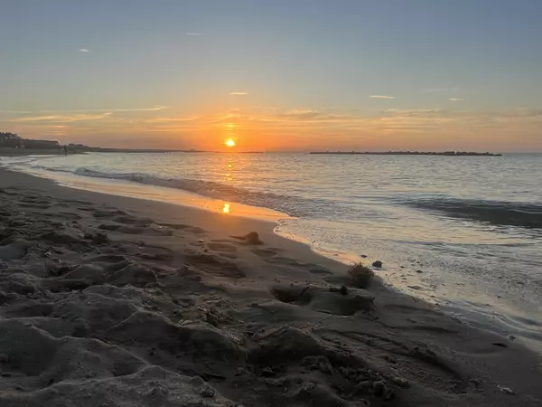 Welcome to Life in Hampton Roads: Where Coastal Charm Meets Everyday Convenience