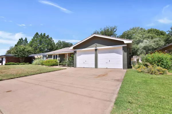 4818 73rd Street, Lubbock, TX 79424