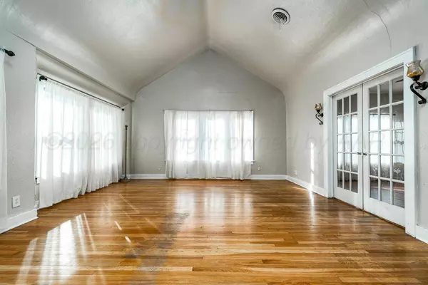 1604 S HUGHES ST, Amarillo, TX 79102