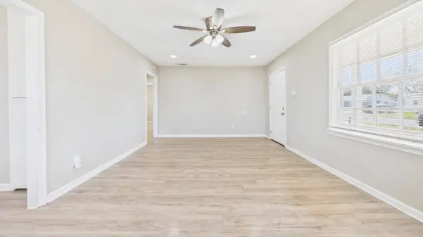 2430 31st Street #Front, Lubbock, TX 79411