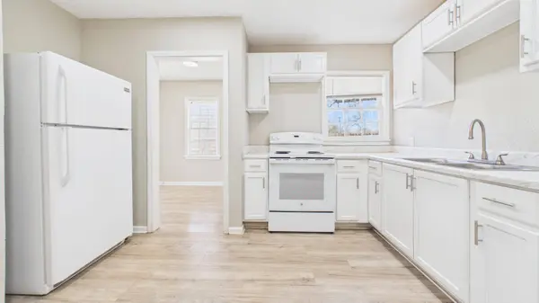 2430 31st Street #Front, Lubbock, TX 79411