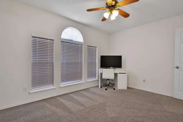 2907 90th Street, Lubbock, TX 79423