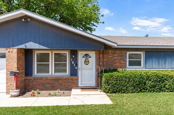 1624 70th Street, Lubbock, TX 79412