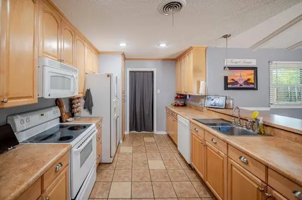 1624 70th Street, Lubbock, TX 79412