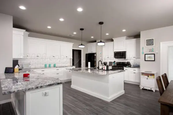 2704 Knoll DR, Amarillo, TX 79118