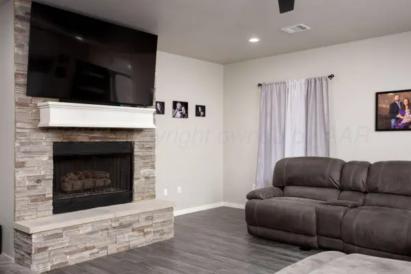 2704 Knoll DR, Amarillo, TX 79118