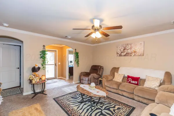 2708 SIMKINS LN, Amarillo, TX 79118