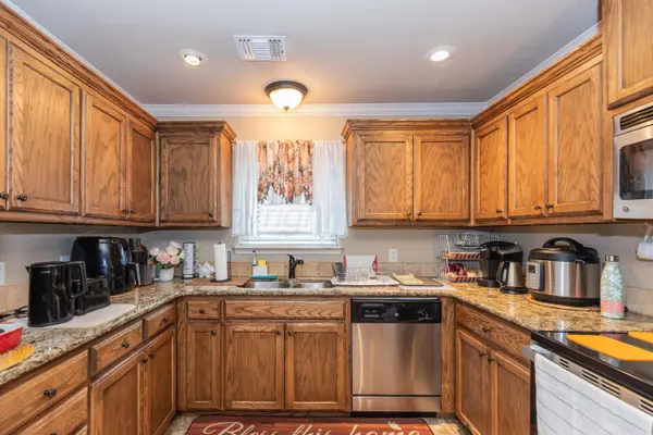 2708 SIMKINS LN, Amarillo, TX 79118