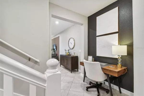 10012 CORSO MILANO DR, Tampa, FL 33625