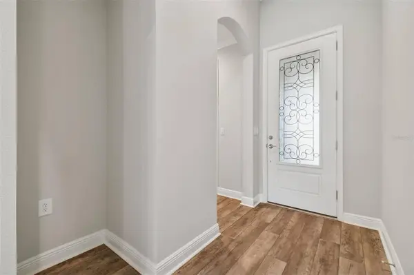 1246 FLORABLU DR, Seffner, FL 33584