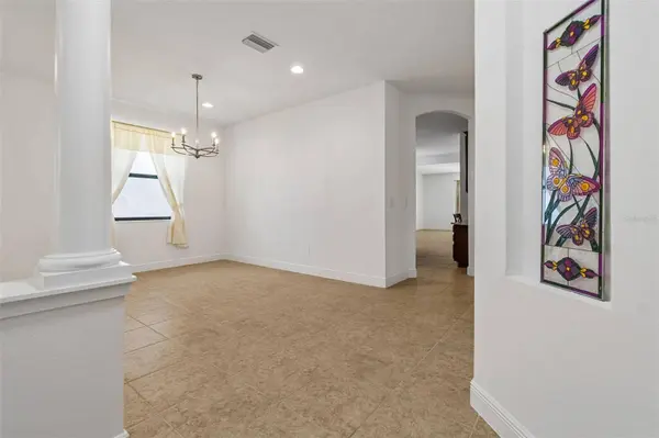 1214 FLORABLU DR, Seffner, FL 33584