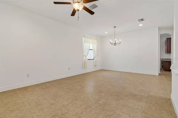 1214 FLORABLU DR, Seffner, FL 33584