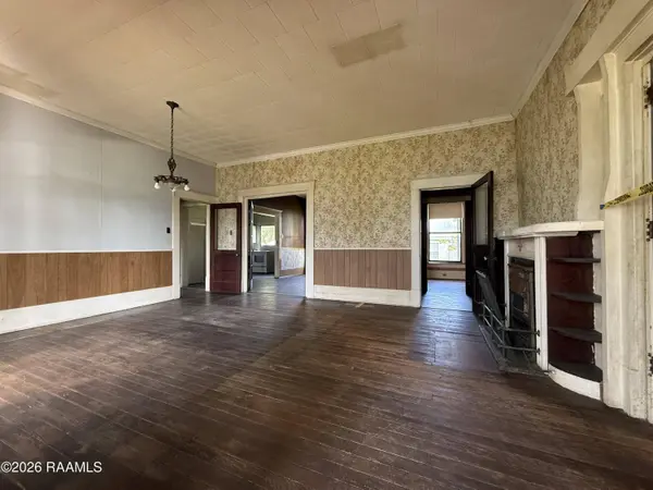 117 New Orleans AVE, Lake Arthur, LA 70549