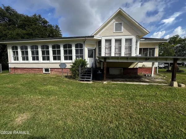 117 New Orleans AVE, Lake Arthur, LA 70549
