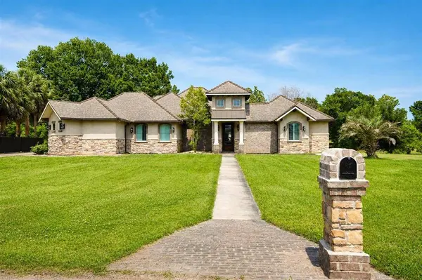 1008 Kern Dr