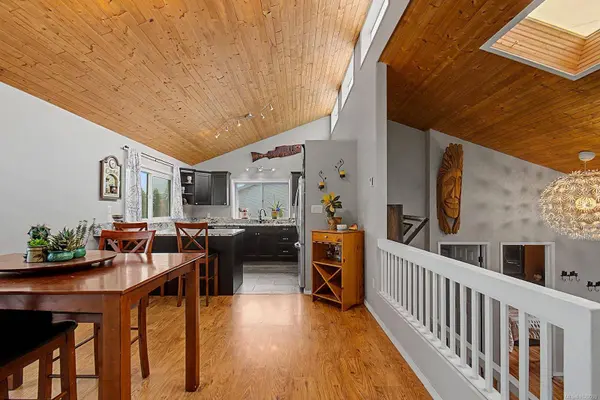 861 Dunsmuir Cres, Ladysmith, BC V9G 1N7
