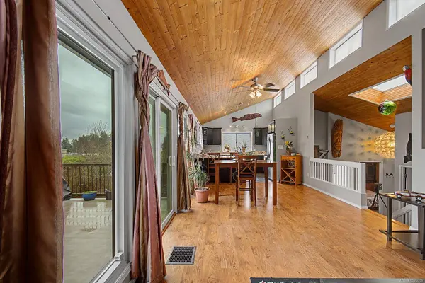 861 Dunsmuir Cres, Ladysmith, BC V9G 1N7