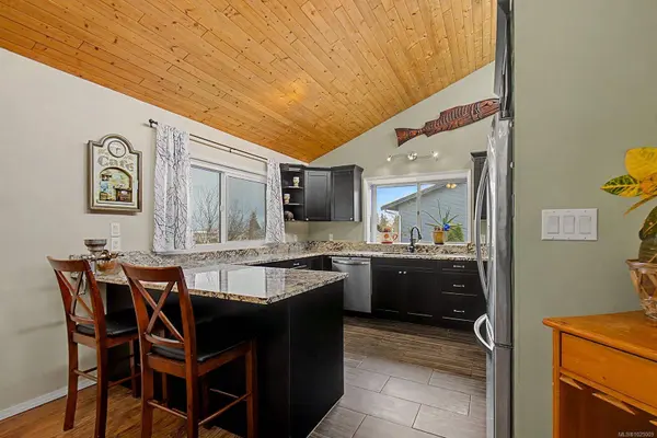 861 Dunsmuir Cres, Ladysmith, BC V9G 1N7