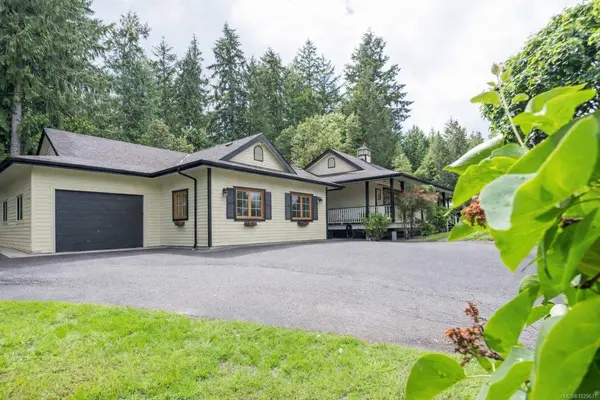1582 Wilmot Ave, Shawnigan Lake, BC V0R 2W2