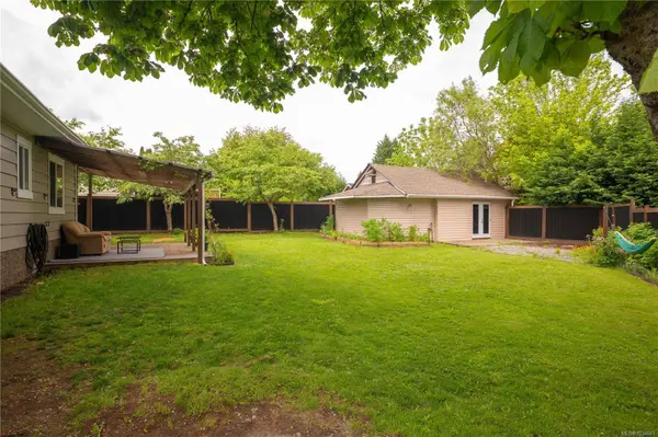 710 Oakley St, Nanaimo, BC V9S 1Z8