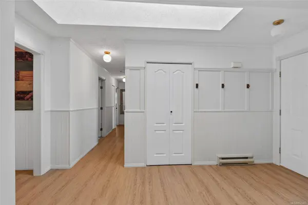 1582 Wilmot Ave, Shawnigan Lake, BC V0R 2W2