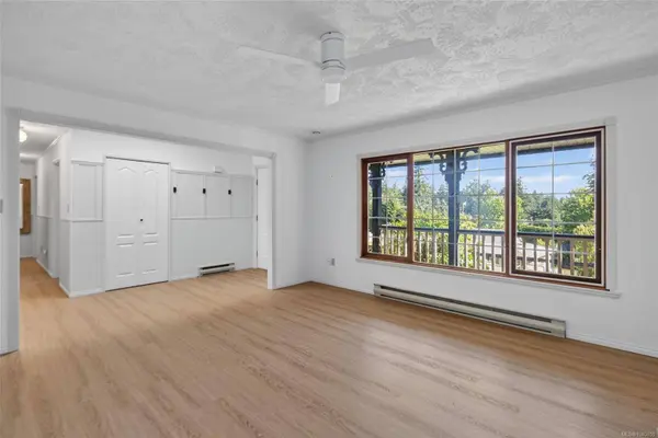 1582 Wilmot Ave, Shawnigan Lake, BC V0R 2W2