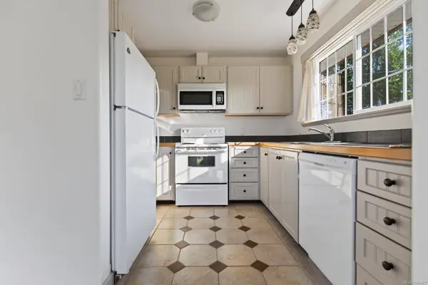 3166 Douglas St, Chemainus, BC V0R 1K2