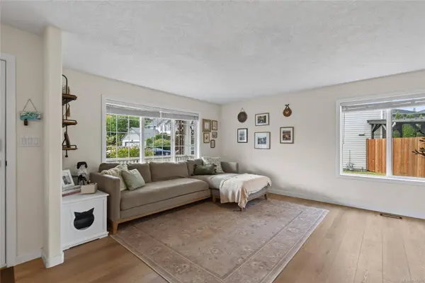 533 Greenhorn Pl, Ladysmith, BC V9G 1R3