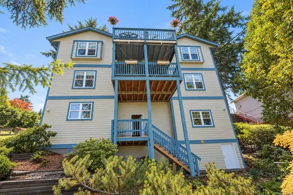 6089 Chippewa Rd, Duncan, BC V9L 5P5