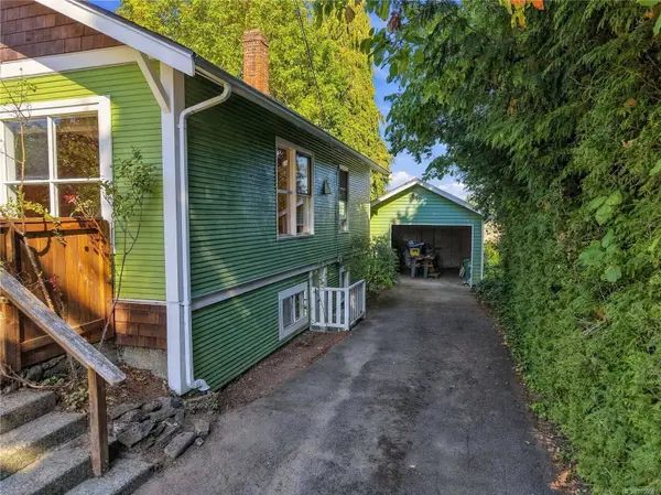 2943 Sherman Rd, Duncan, BC V9L 2B5