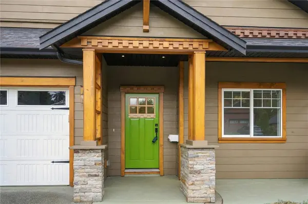5926 Tower Pl, Duncan, BC V9L 0E1