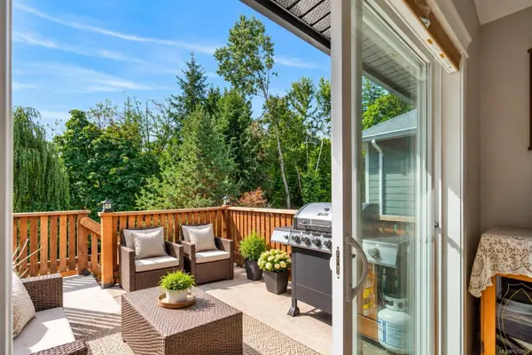 5923 Tower Pl, Duncan, BC V9L 0E1