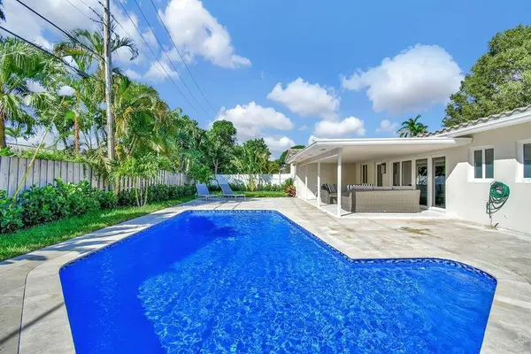 2120 NE 34th Ct, Lighthouse Point, FL 33064